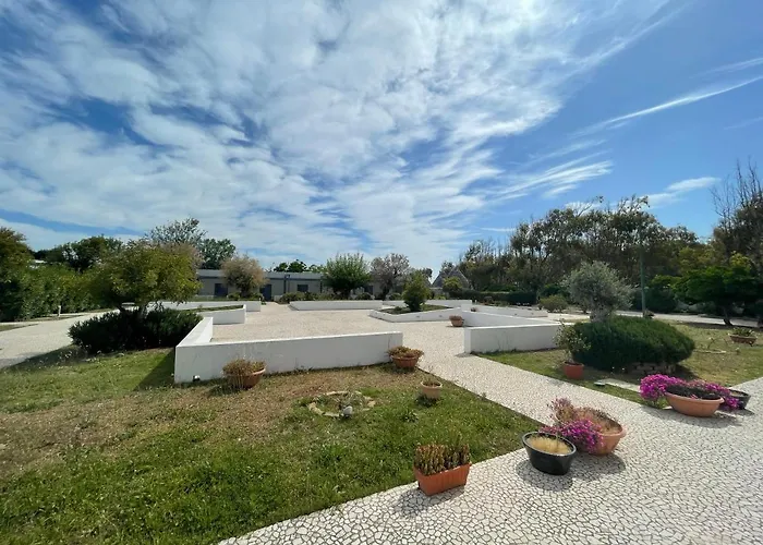 מלון Baia Sangiorgio & Club 4*