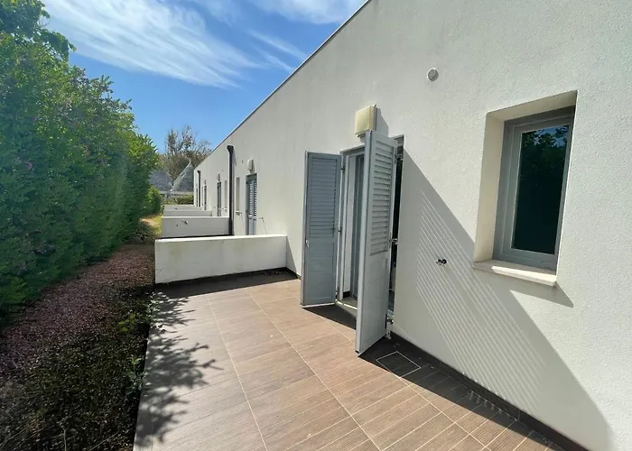 Baia Sangiorgio & Club מלון