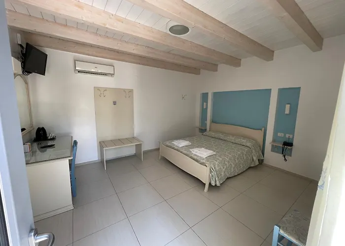 Baia Sangiorgio & Club מלון 4*