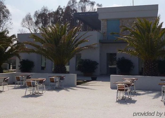 Baia Sangiorgio & Club בארי